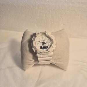 Casio G Shock Step Tracker Matte white